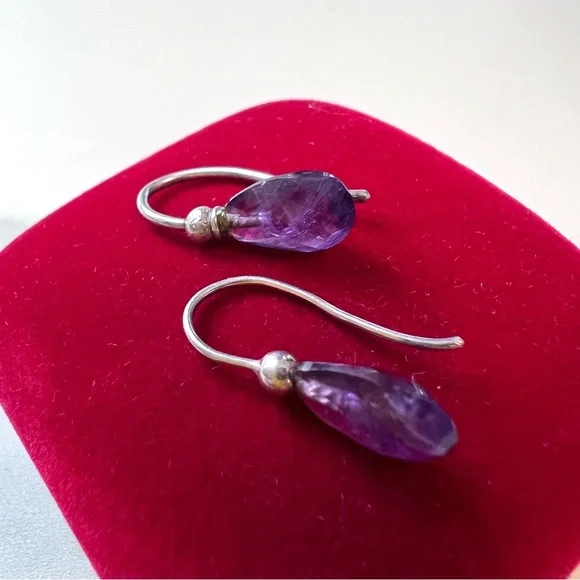 Elegant Minimalist Amethyst Earrings in .925 Sterling Silver - Picture 6 of 6